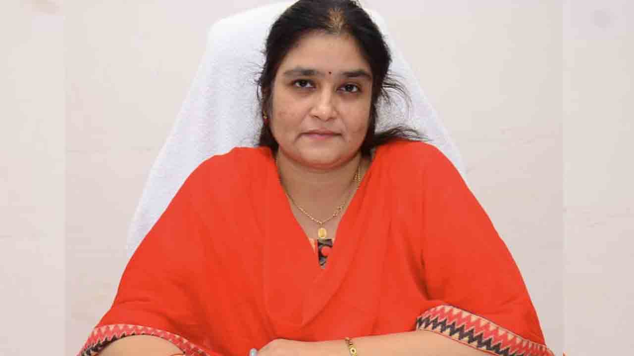 స్పెషల్ ఆఫీసర్, పీజీసీఆర్టీ, సీఆర్టీ, పీఈటీ పోస్టులకు దరఖాస్తుల ఆహ్వానం