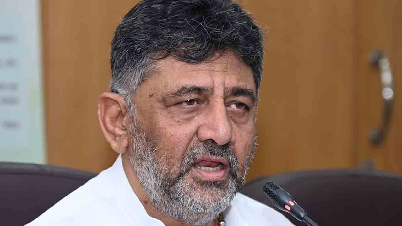 Karnataka govt | తప్పు మాదె క్షమించండి.. ఆర్సీబీ విక్టరీ పరేడ్ తొక్కిసలాటపై కర్ణాటక ప్రభుత్వం క్షమాపణ