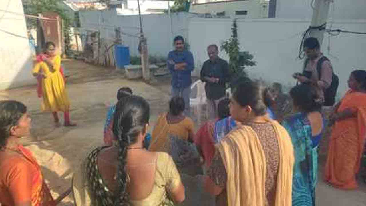 PD Chinna Obulesh | పేద మహిళల ఆర్థిక లక్ష్యాన్ని దెబ్బతీయ వద్దు : పీడీ చిన్న ఓబులేష్‌