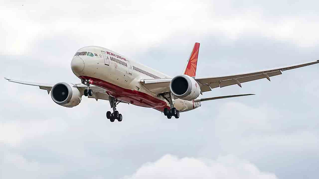 డ్రీమ్‌లైనర్‌ విమానాలకు అదనపు తనిఖీలు