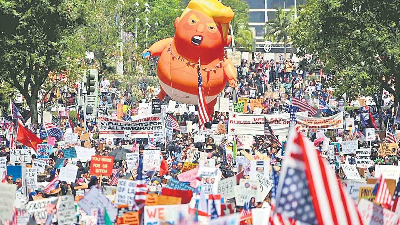 ట్రంప్‌పై జనాగ్రహం.. బర్త్‌డే వేళ అమెరికా వ్యాప్తంగా నిరసనలు