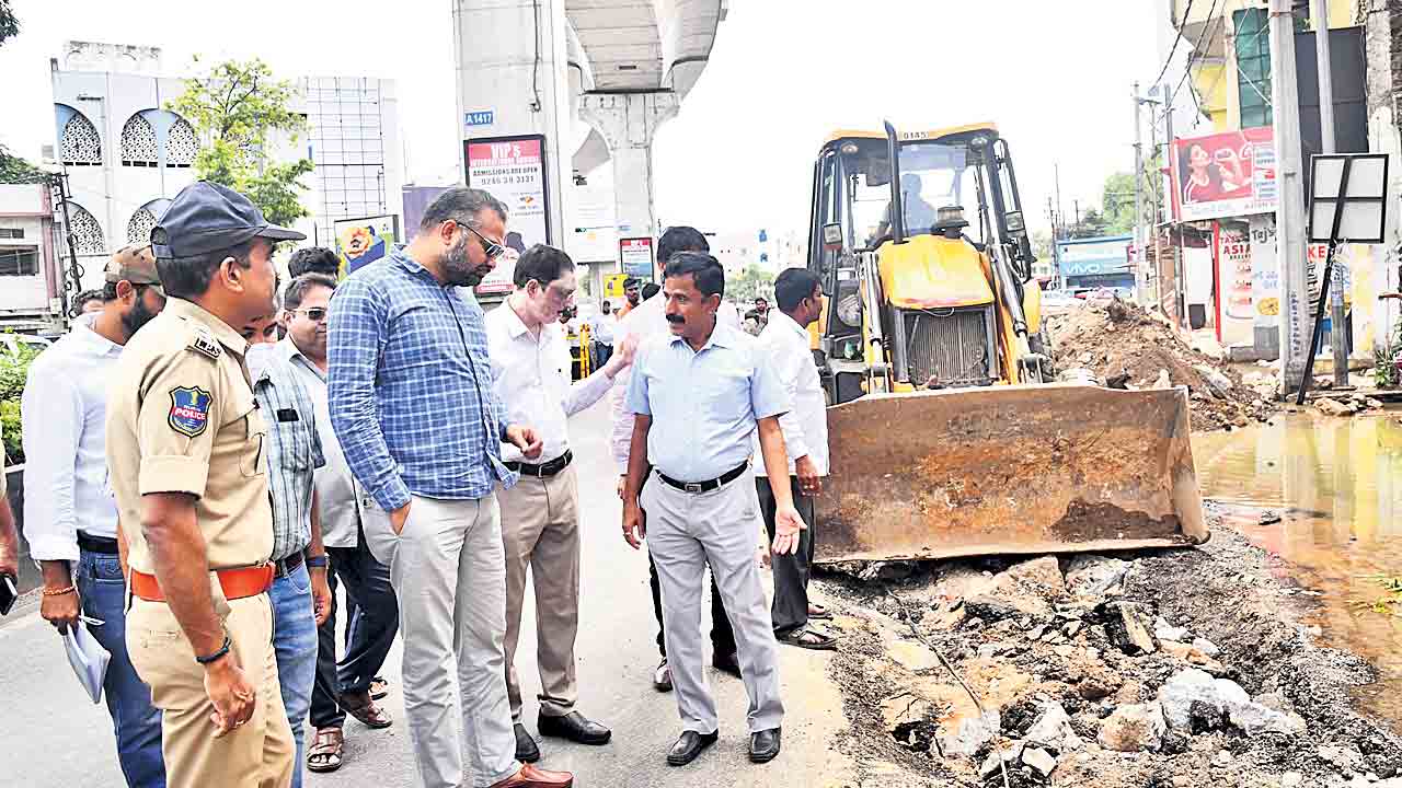 యుద్ధ ప్రాతిపదికన పనులు చేయండి