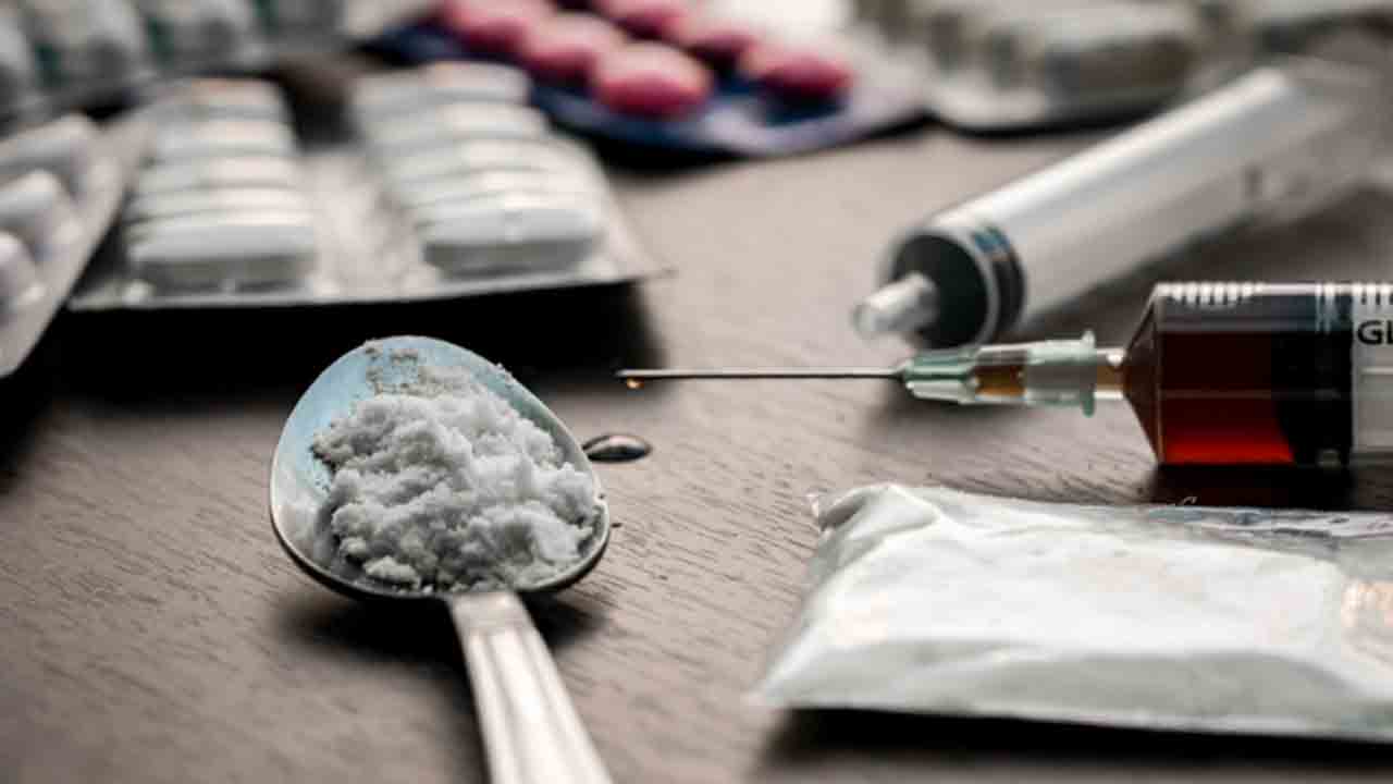 మత్తు వదిలిద్దాం.. ముందుకు రండి!