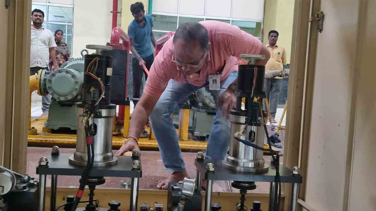 కొనసాగుతున్న విద్యుదుత్పత్తి