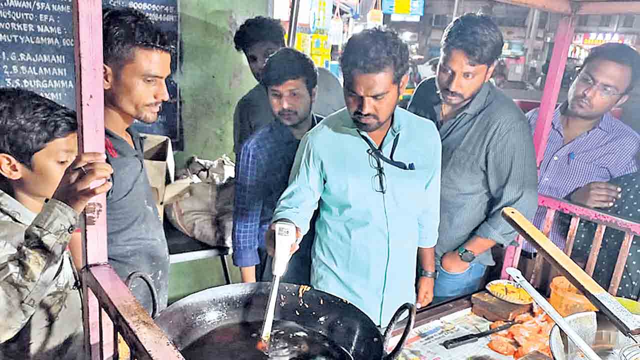 ధనార్జనే ధ్యేయం