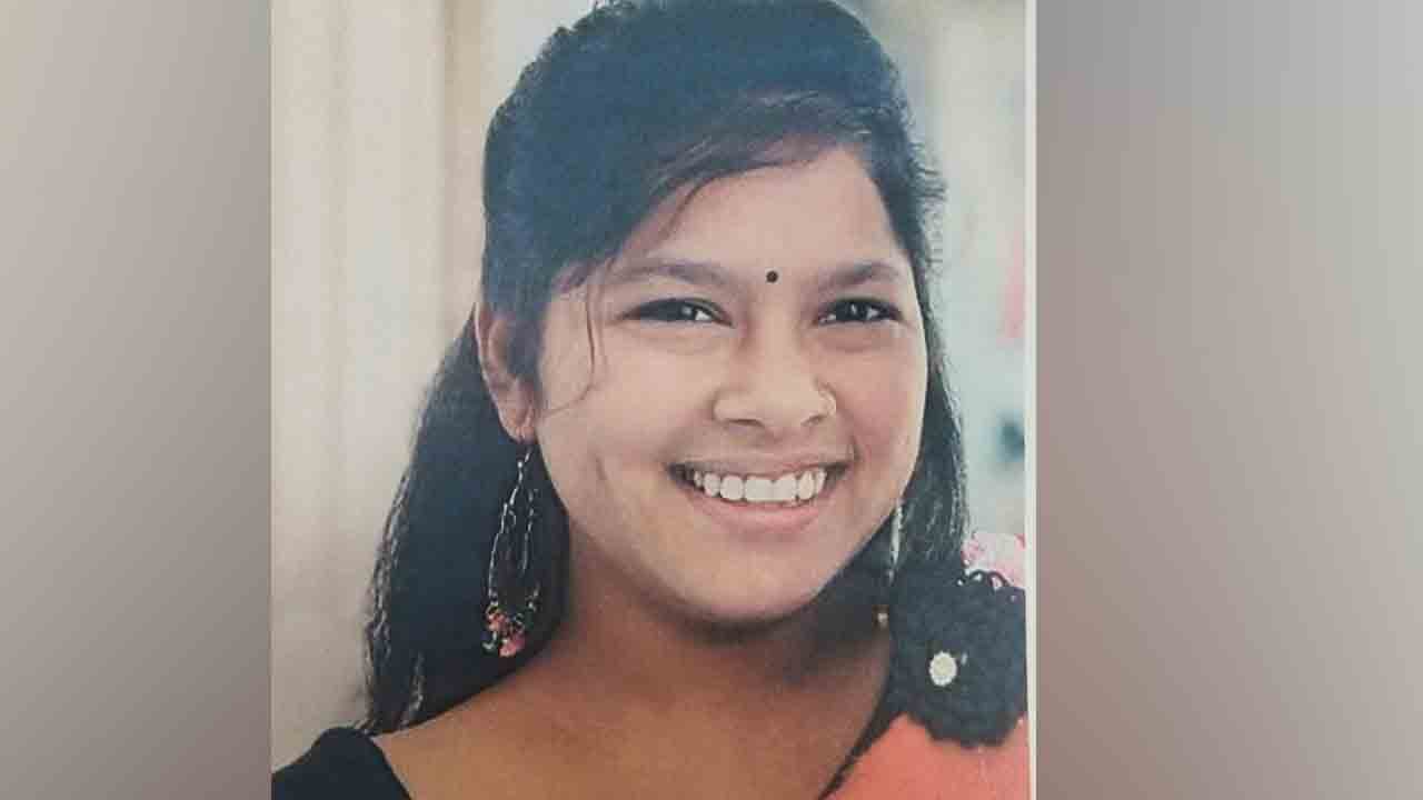 Girl missing | ఇంట్లో చెప్పకుండా వెళ్లిపోయిన కూతురు.. ఫోన్ వాడొద్దన్నందుకే..!