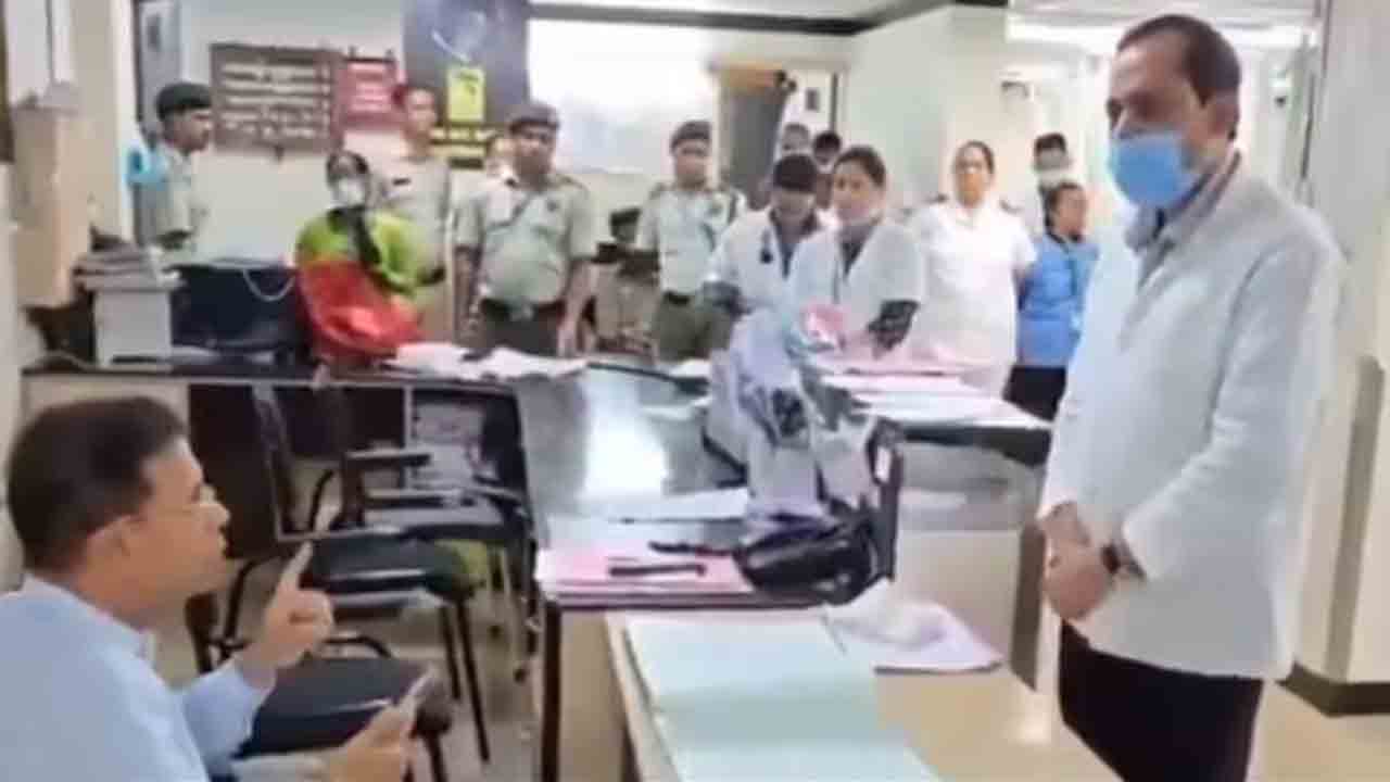 Goa Minister Apologises | నిరసనలతో దిగి వచ్చిన ఆరోగ్య మంత్రి.. డాక్టర్‌తో తన ప్రవర్తనపై క్షమాపణ