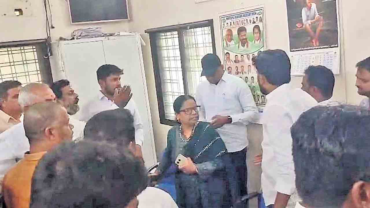 నేను పిలిస్తే రావా.. చంపేస్తా నిన్ను..