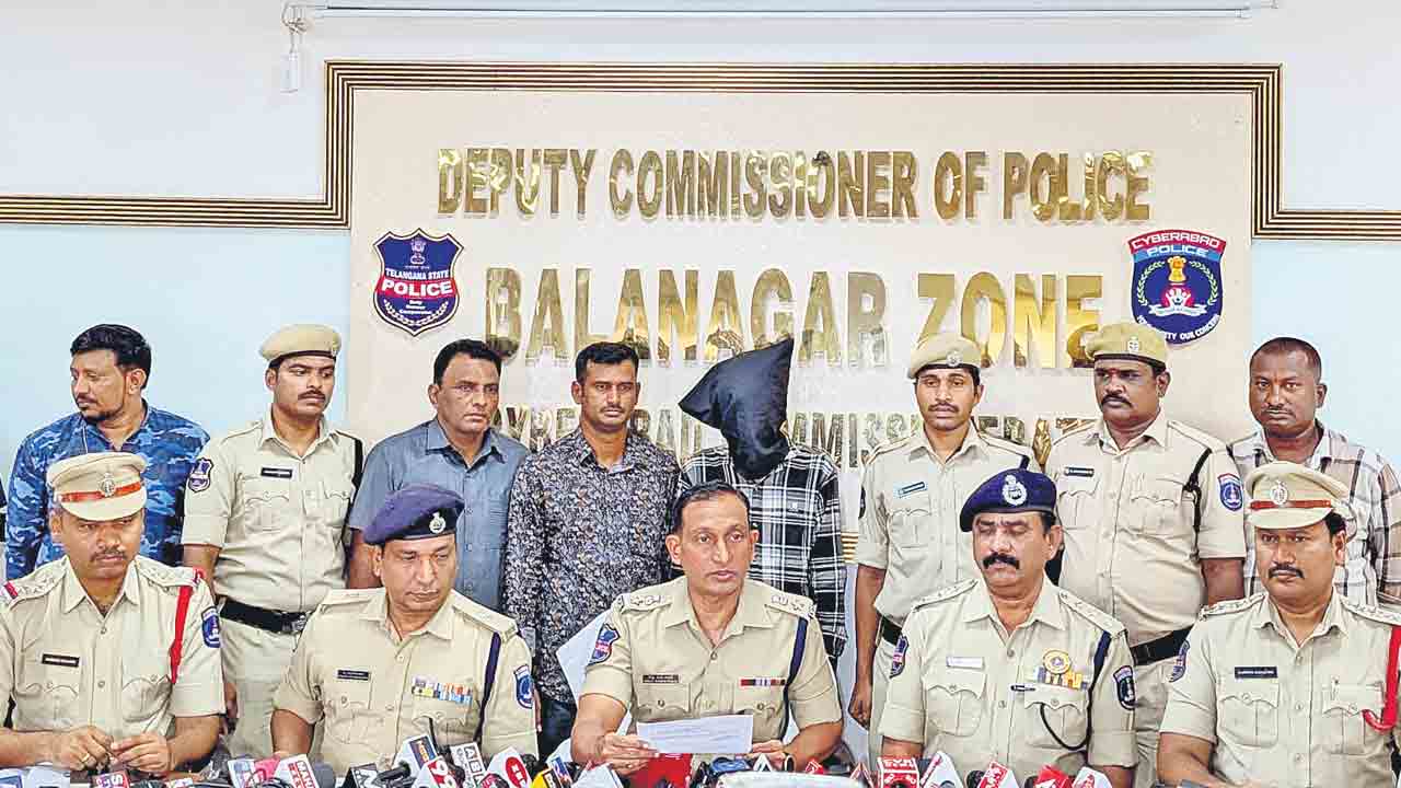 ప్రేమకు అడ్డొస్తుందనే అమ్మను చంపేశా..