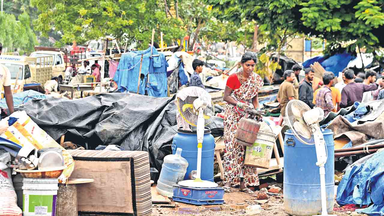 హెచ్‌ఎండీఏకు నిబంధనలు వర్తించవా?