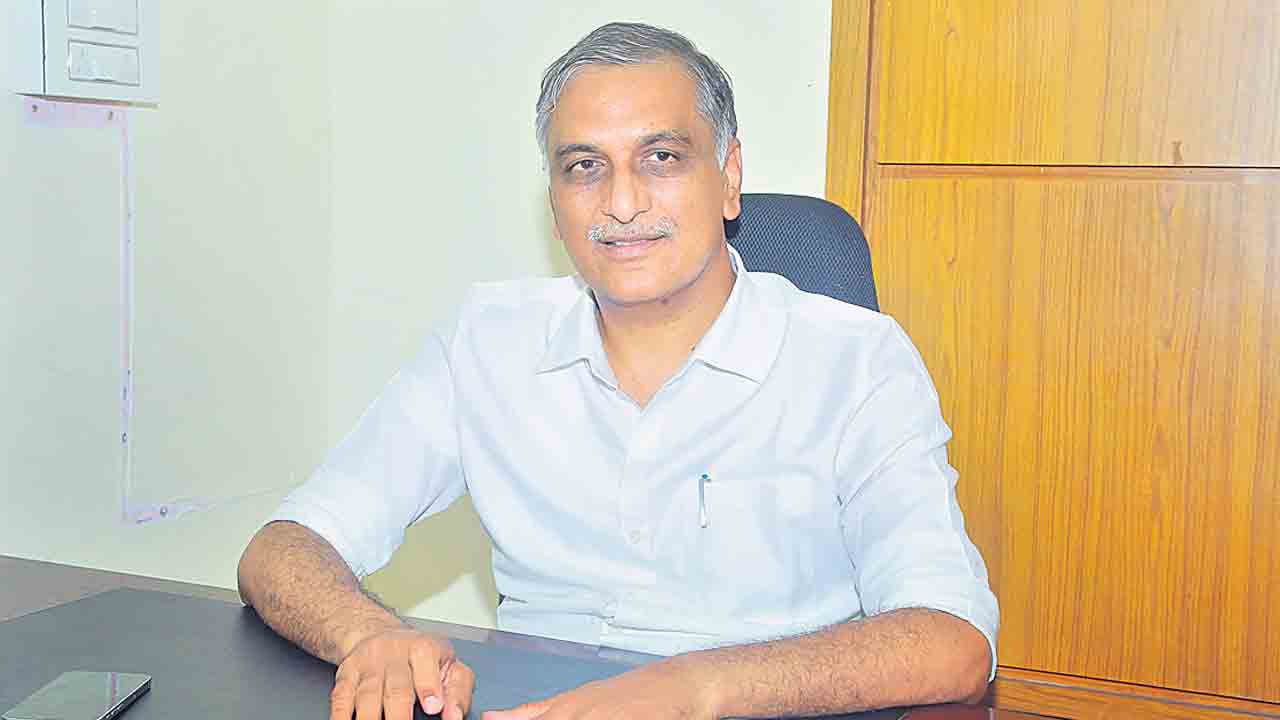 Harish Rao | నీళ్లు దోచుకుపోతా అంటే చూస్తూ ఊరుకోం.. హ‌రీశ్‌రావు హెచ్చ‌రిక‌