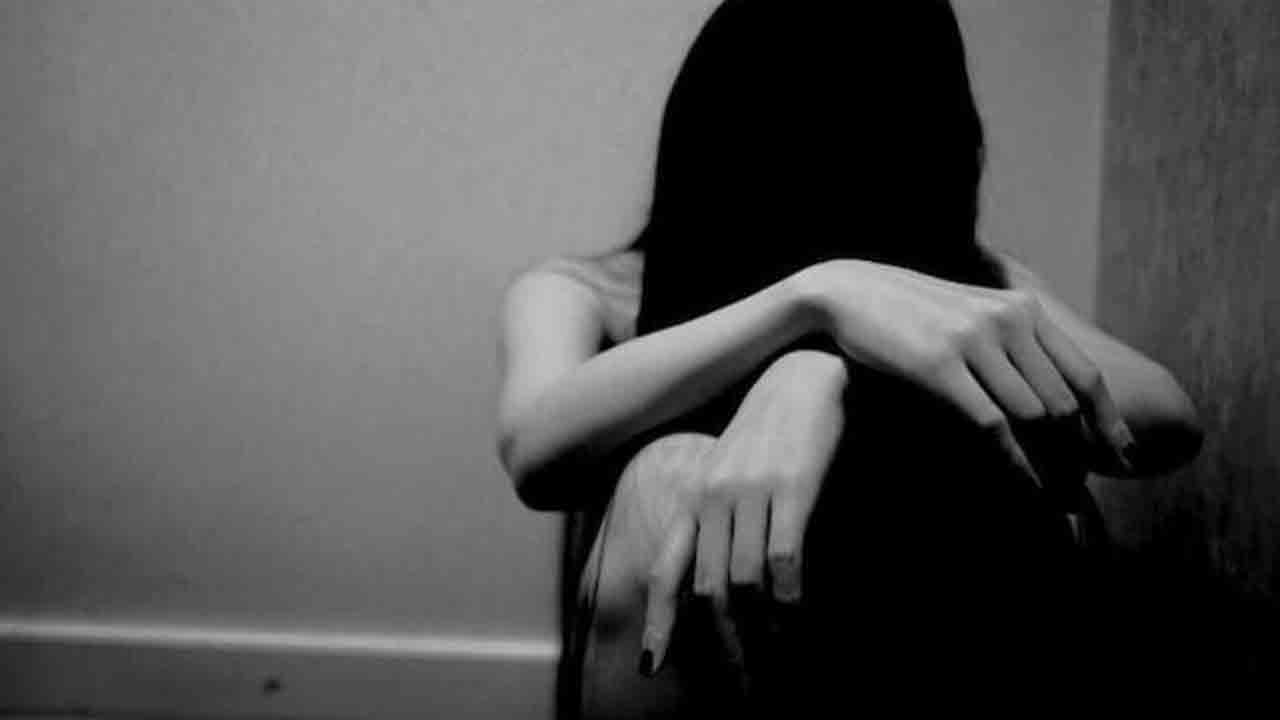 Hospital Staff | అమానుషం.. ఐసీయూలోని రోగికి మత్తుమందు ఇచ్చి అత్యాచారం