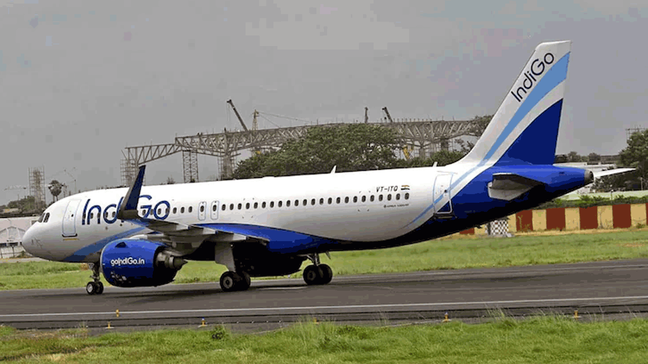 IndiGo | ‘నువ్వు విమానం నడిపేందుకు అనర్హుడివి.. వెళ్లి చెప్పులు కుట్టుకో’.. పైలట్‌ను కులం పేరుతో దూషించిన అధికారులు