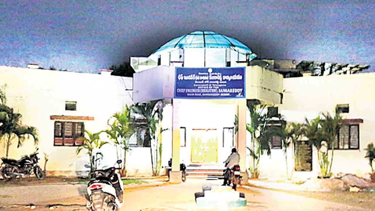 నీటిపారుదలశాఖలో అవినీతి మేట