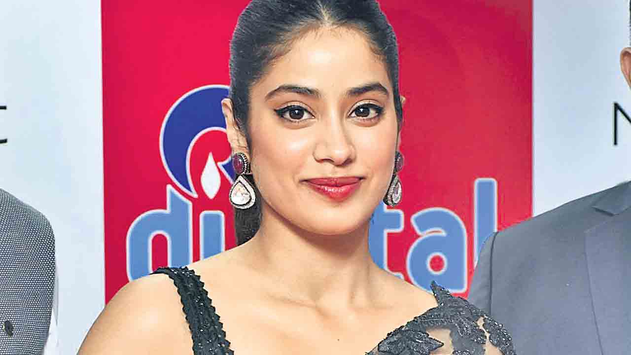 అమ్మ నిజంగా దేవకన్యనే..!