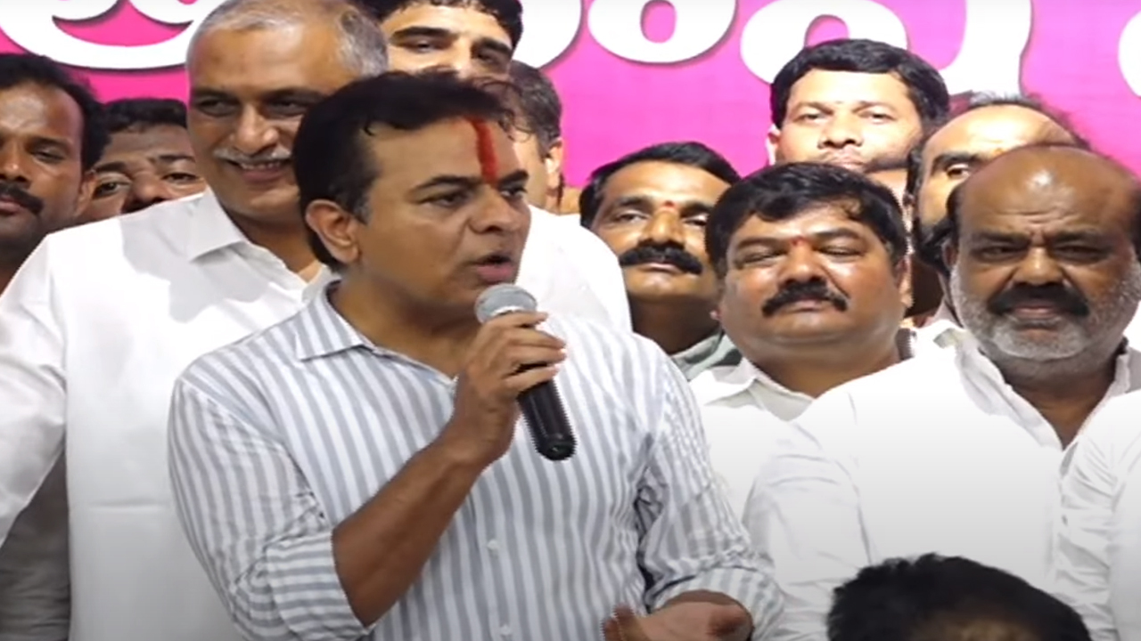 KTR | స్థానిక సంస్థల ఎన్నికల్లో కాంగ్రెస్‌ను ఫుట్‌బాల్‌ ఆడాలి.. : కేటీఆర్‌