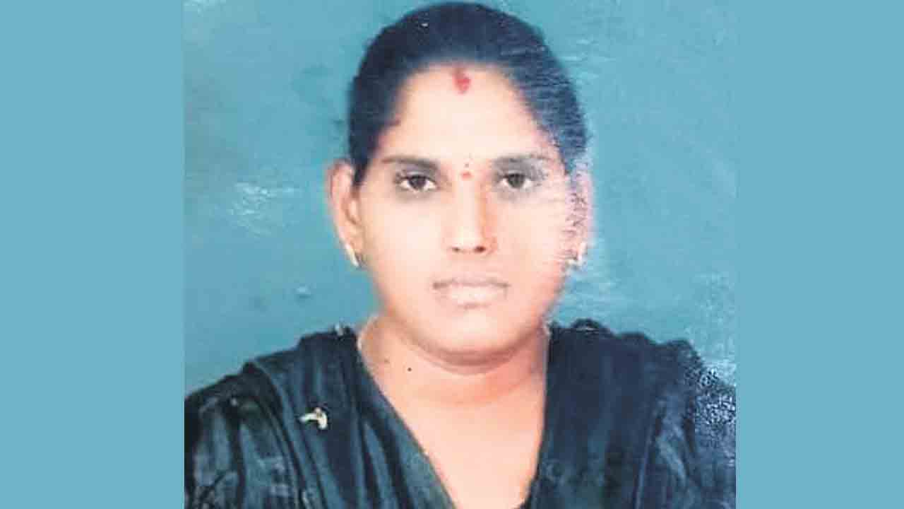 మంచిగా చదువుకో బిడ్డా..