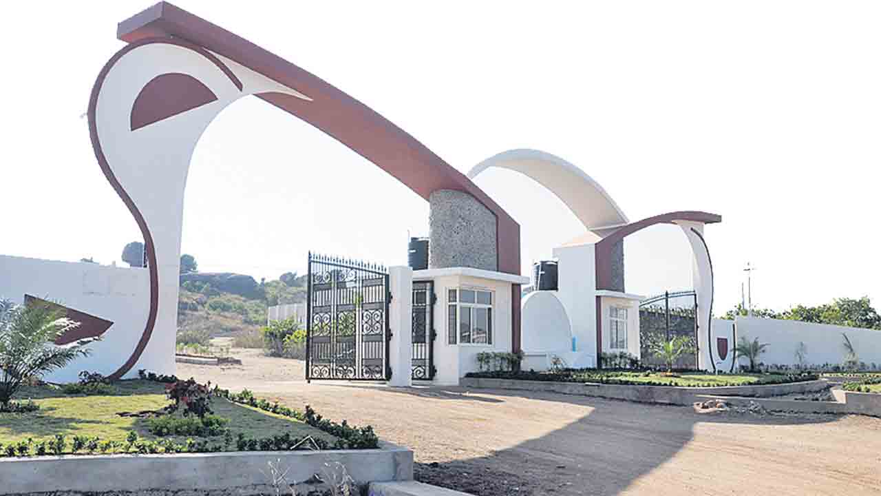 రెగ్యులర్‌ పోస్టులు లేనట్టేనా..?