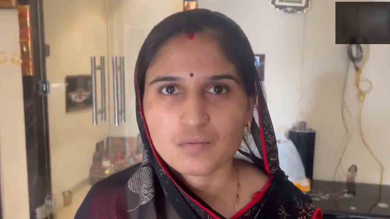 Meghalaya murder | ఆమెను సాధ్యమైనంత తొందరగా ఉరితీయాలి : రాజా రఘువంశీ వదిన