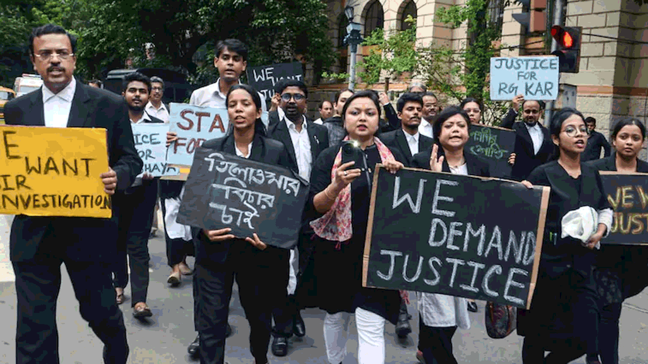 Kolkata | నా కుమార్తెలా ఇంకెంతమంది ప్రభుత్వ నిర్లక్ష్యానికి బలికావాలి..? కోల్‌కతా ఘటనపై ఆర్జీకార్‌ బాధితురాలి తండ్రి