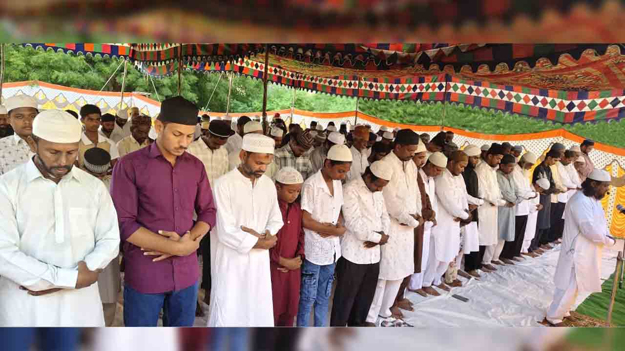 Kondapur | కొండాపూర్‌లో ఘనంగా బక్రీద్ వేడుకలు