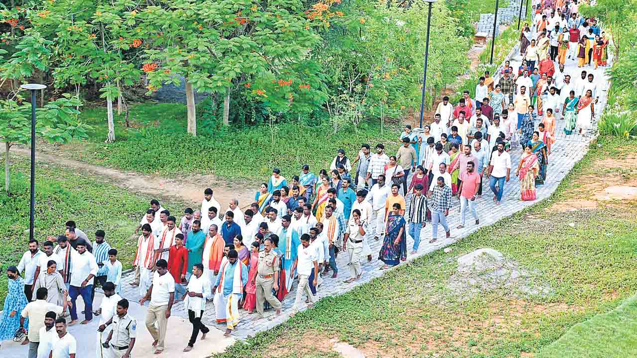 వైభవంగా అష్టోత్తర శతఘటాభిషేకం