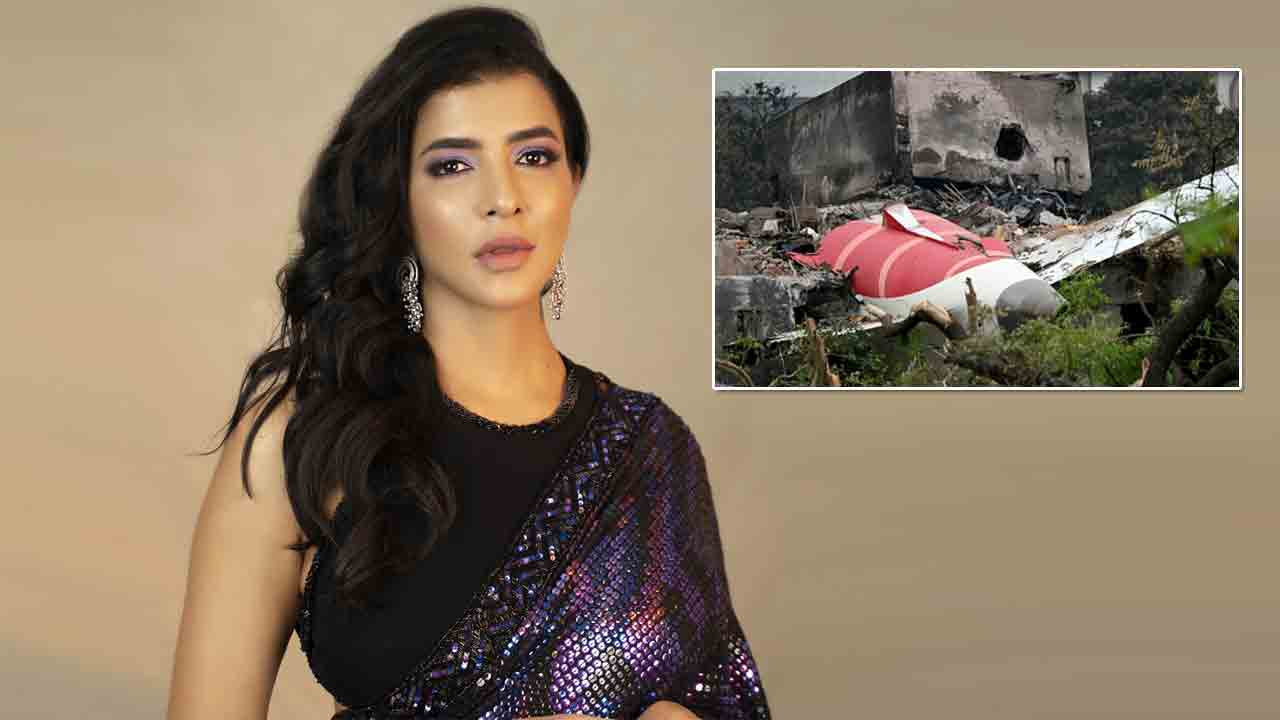 Manchu Lakshmi | ప్రమాదం జరిగిన రోజు ఎయిర్‌ ఇండియా ఫైట్‌లో లండన్‌కు మంచు లక్ష్మి.. పోస్ట్‌ వైరల్‌
