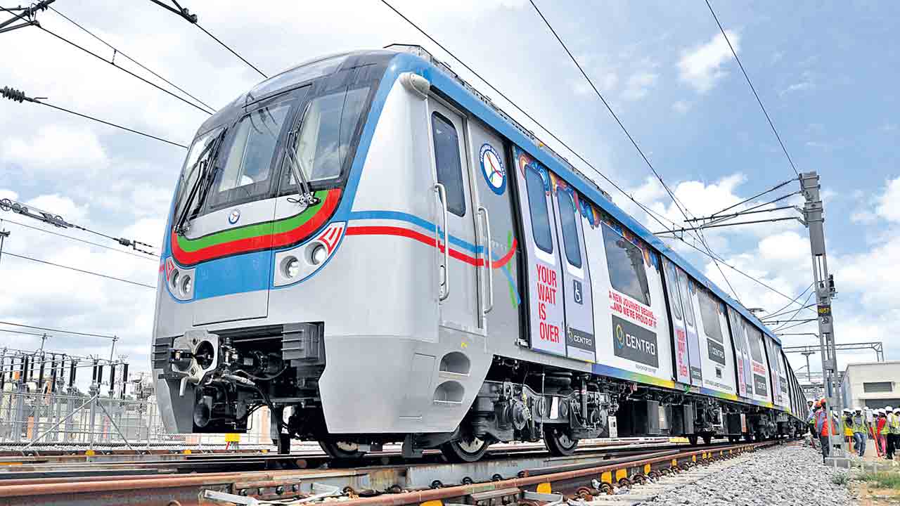 ఎల్‌అండ్‌టీకి ఇచ్చేదెలా?.. నిధుల్లేకున్నా గొప్పల కోసం రేవంత్‌ సర్కారు ఆర్భాటం