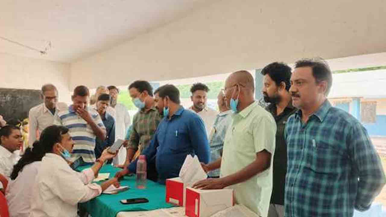 Seasonal Diseases | సీజనల్ వ్యాధులపై ప్రజలకు విస్తృతంగా అవగాహన కల్పించాలి