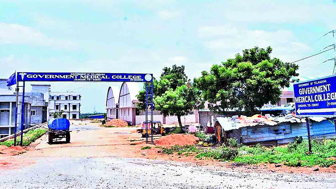 లోపాలు ఇలాగే ఉంటే సీట్లు కేటాయించలేం!