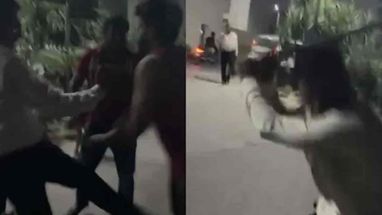 Power Cut | దారుణం.. కరెంట్ పోయిందని అడిగినందుకు కర్రలతో బాదారు.. VIDEOS