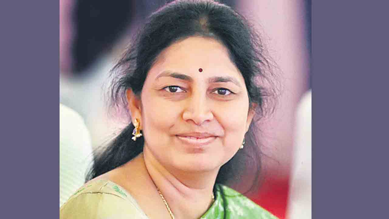 ‘బీర్ల’ ఇంట్లో ఆత్మహత్యపై విచారణ చేపట్టాలి