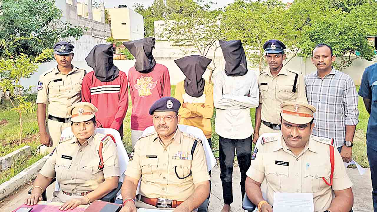 గంజాయి తాగినా.. అమ్మినా జైలుకే..