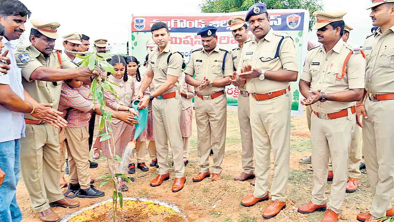 మాదక ద్రవ్యాలకు దూరంగా ఉండాలి