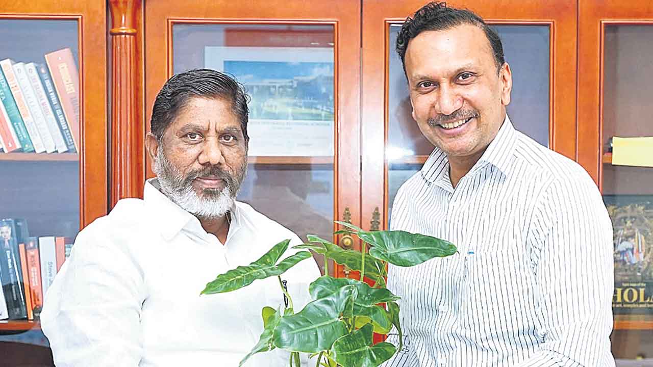 ఇంధన శాఖకు నాలుగో కొత్తబాస్‌.. ప్రిన్సిపల్‌ సెక్రటరీగా నవీన్‌ మిట్టల్‌ నియామకం