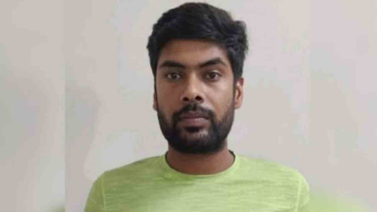 Navy staffer arrested for spying | ఆపరేషన్‌ సిందూర్‌ సమయంలో పాక్‌కు   రహస్య సమాచారం.. నేవీ ఉద్యోగి అరెస్ట్‌