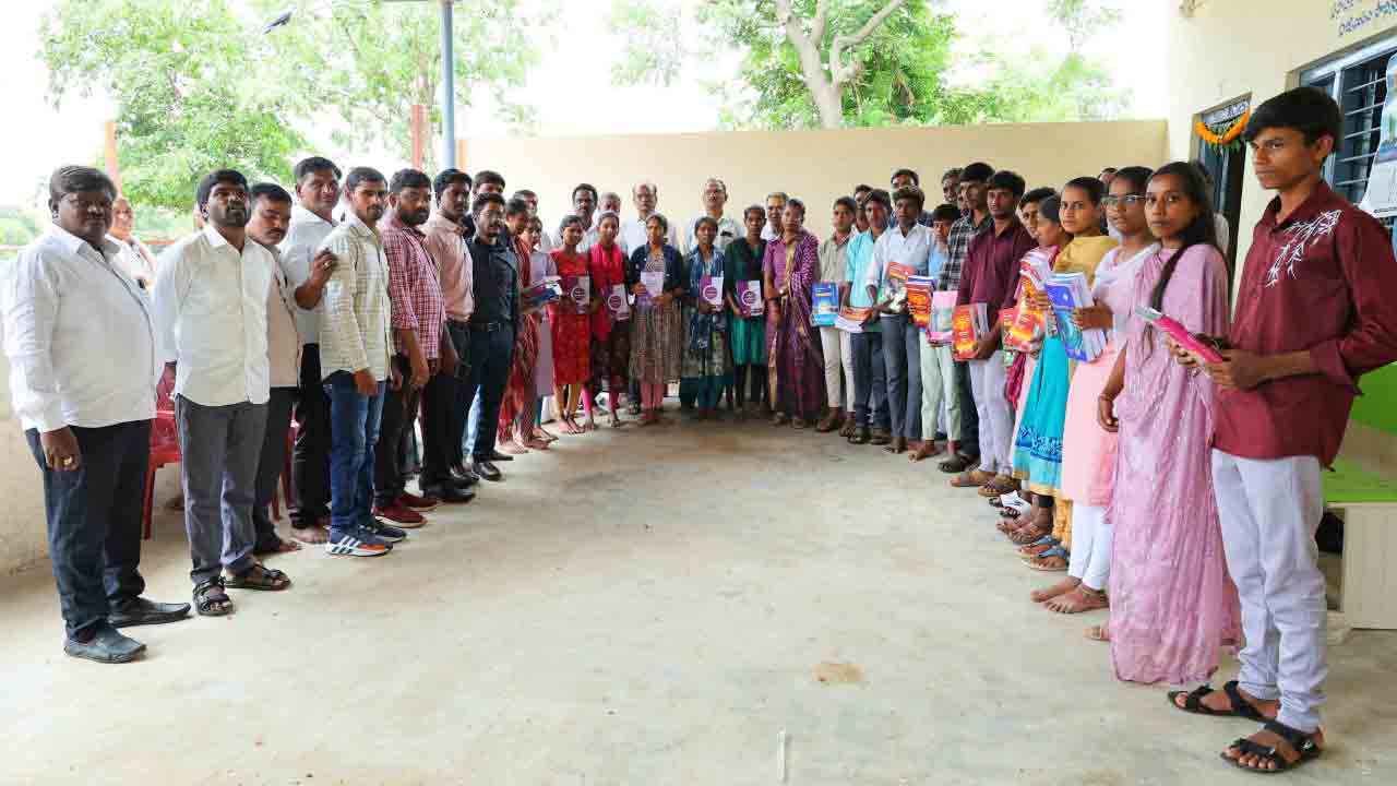 హకీంపేటలో ప్రభుత్వ జూనియర్ కళాశాల ప్రారంభం