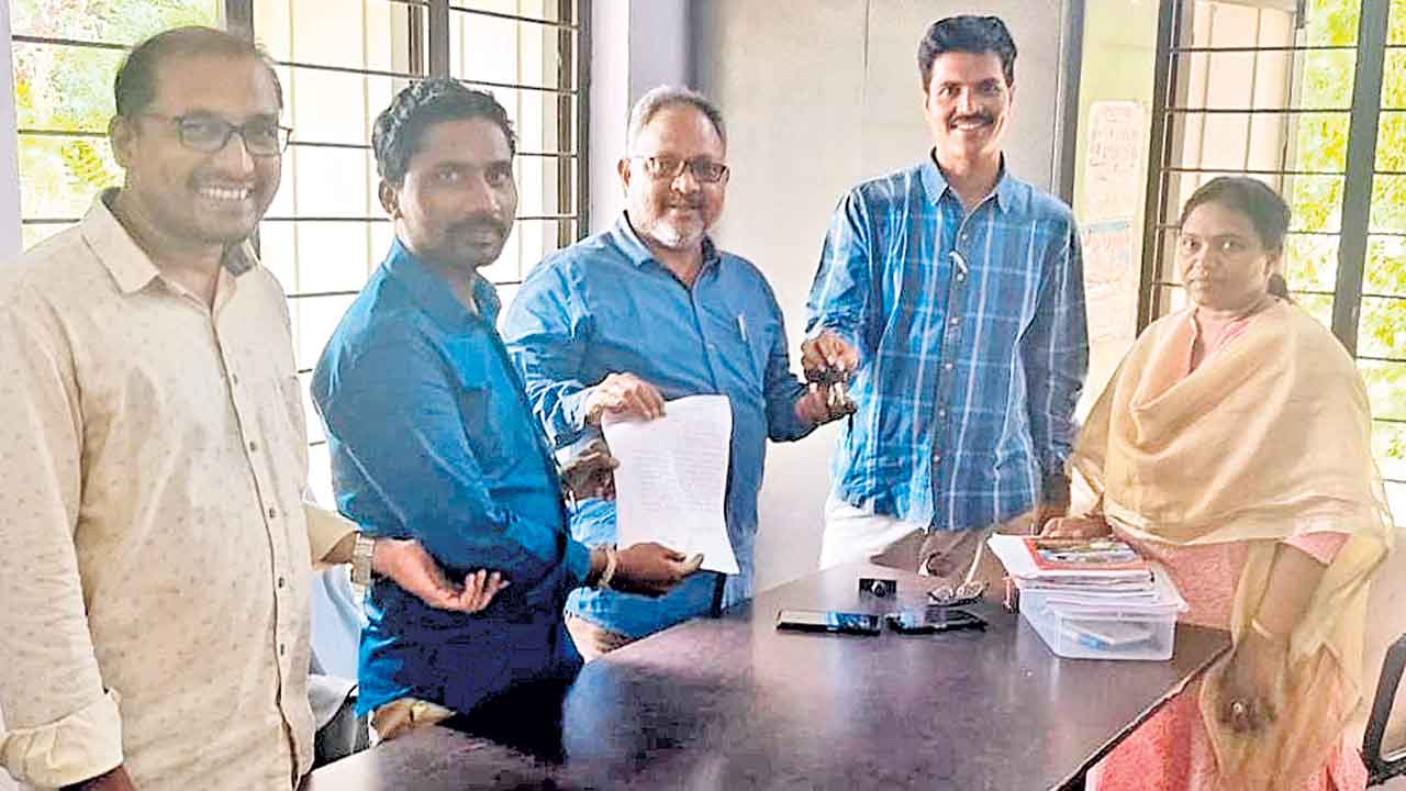 Telangana | ఈ ఆర్థిక భారం మేము మోయలేం.. రాష్ట్రవ్యాప్తంగా చేతులెత్తేసిన పంచాయతీ కార్యదర్శులు