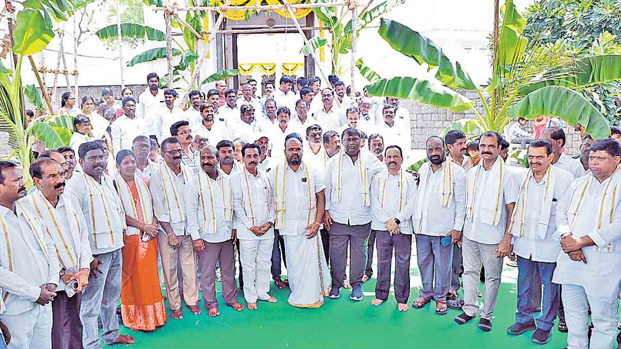 వైభవంగా మహాకుంభాభిషేకం