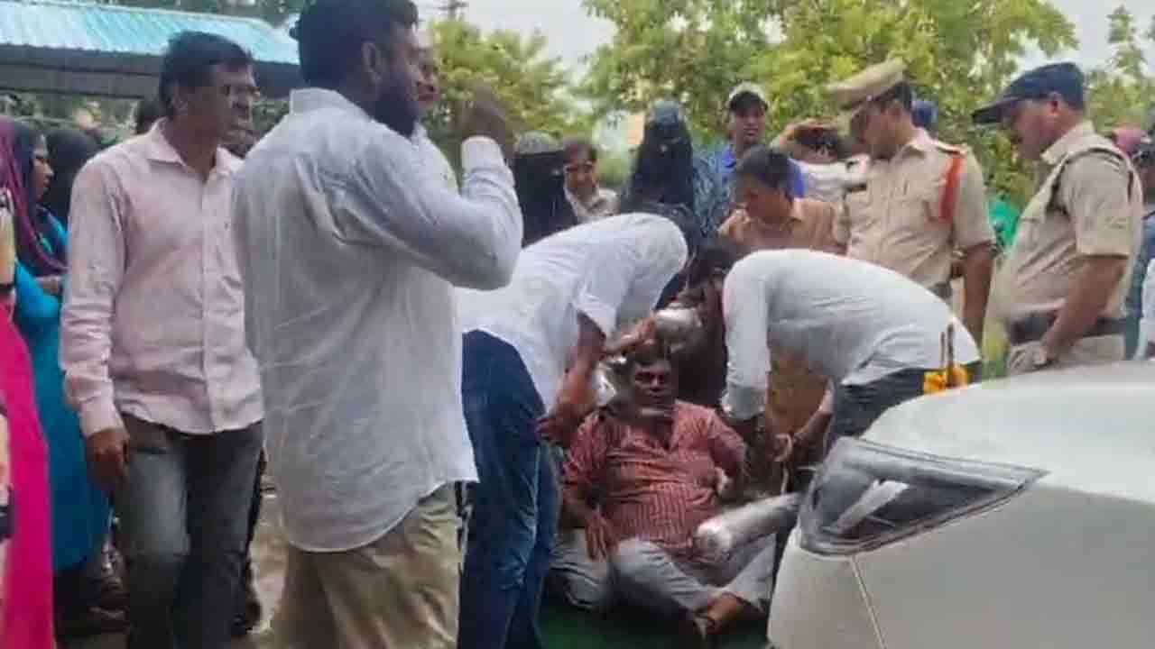 పినపాక ఎమ్మెల్యే పాయంకు నిరసన సెగ