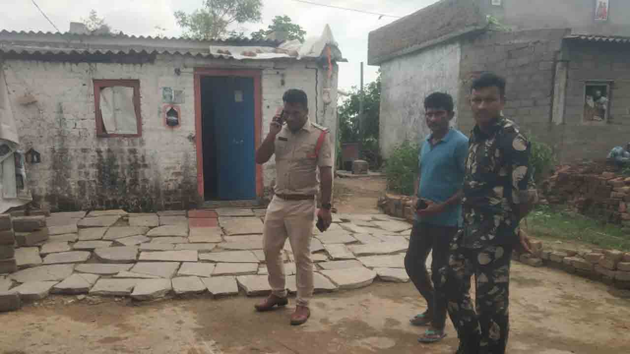 Peddapalli | దోపిడి దొంగలొస్తున్నారు ప్రజలంతా అప్రమత్తంగా ఉండాలి..