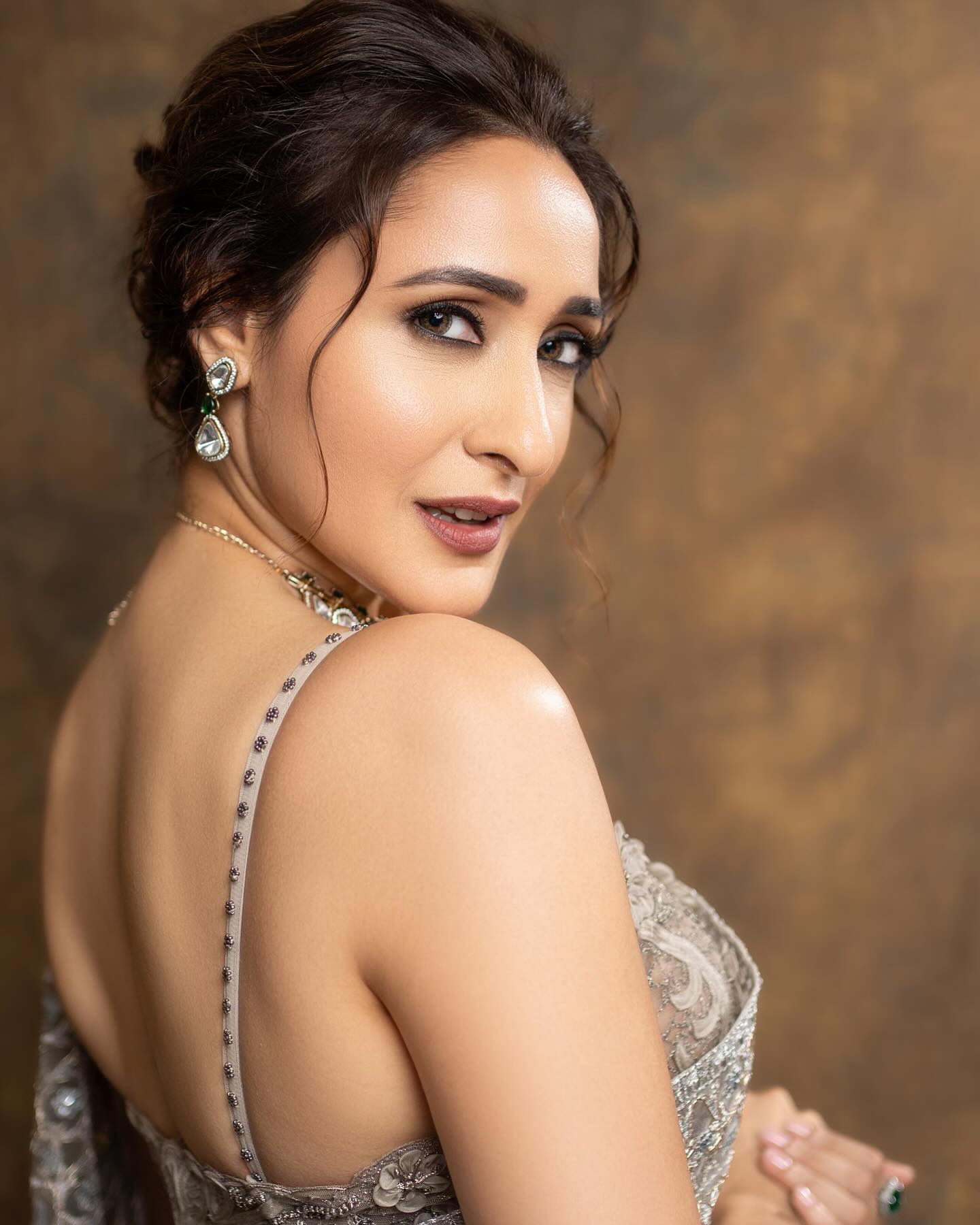 Pragya Jaiswal (1)