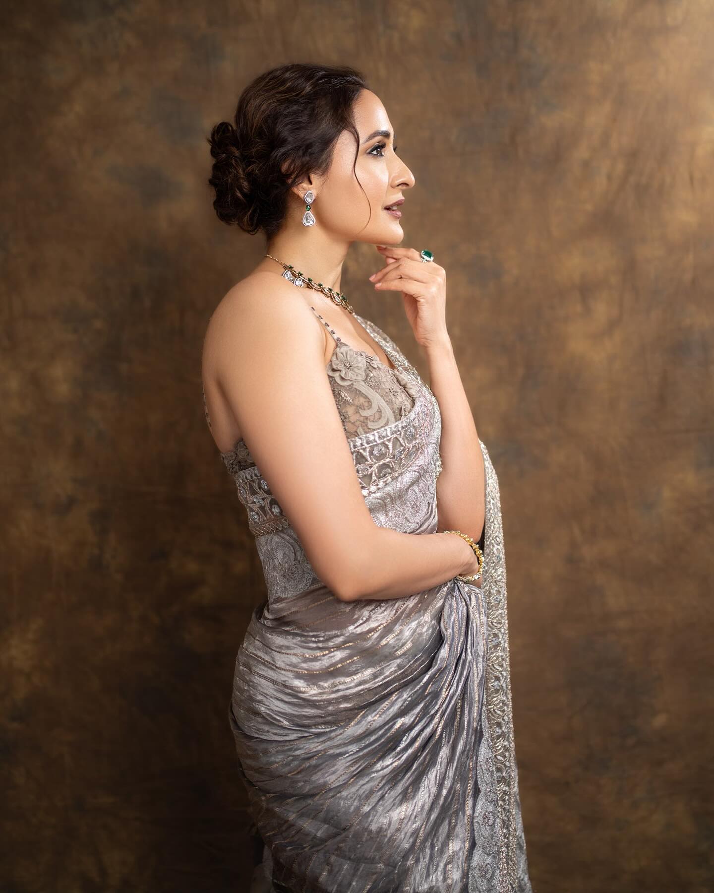 Pragya Jaiswal (20)