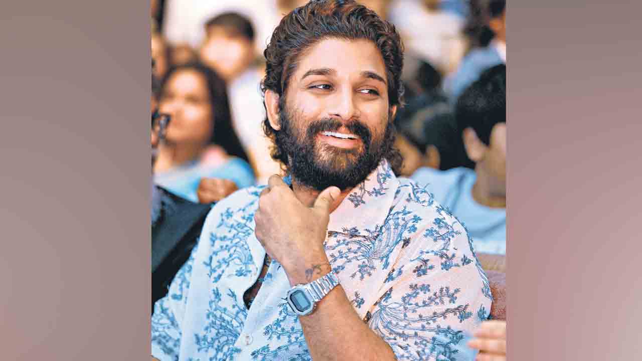 మలయాళ దర్శకుడితో సూపర్‌హీరో సినిమా?