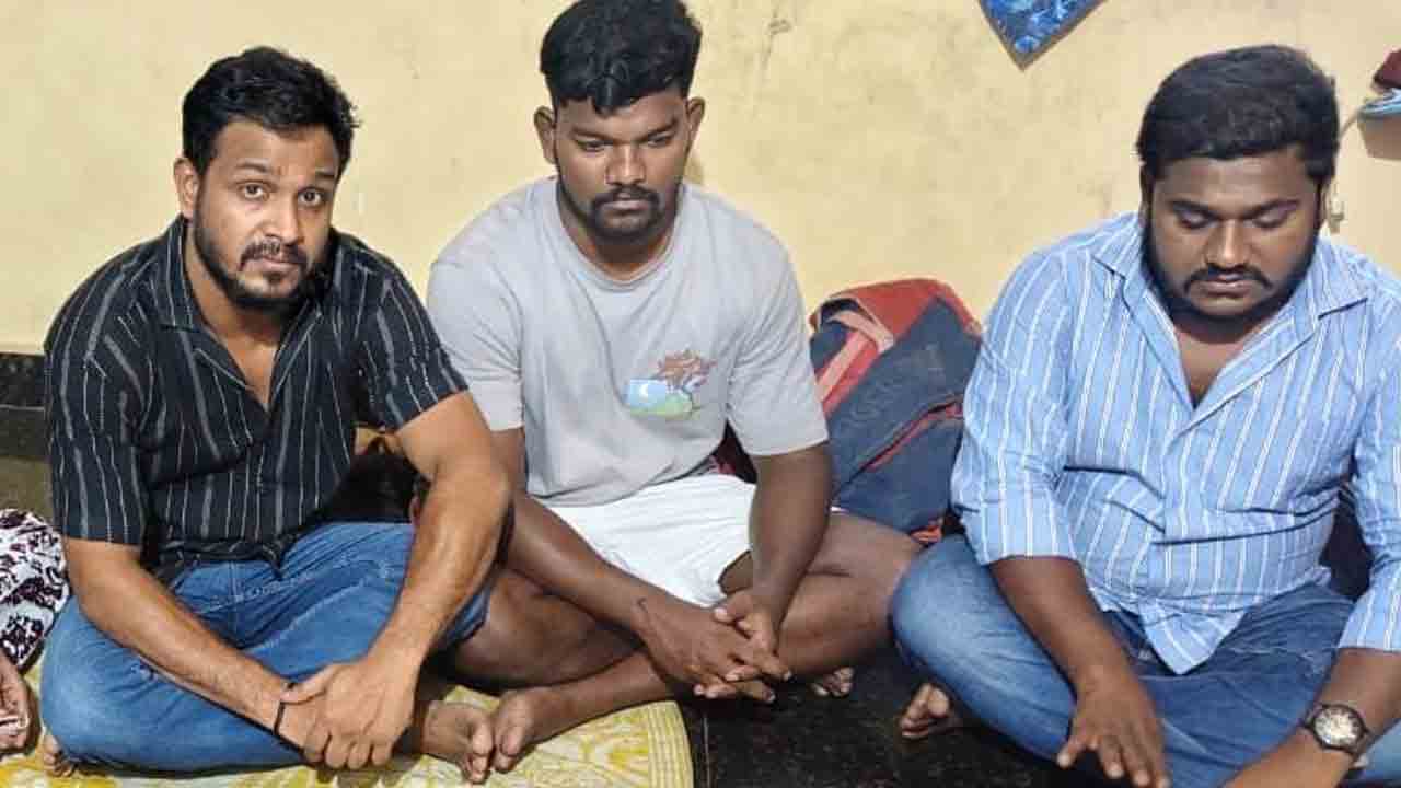 Prostitute Gang | ఈజీ మనీ కోసం అడ్డదారులు.. బహిరంగంగా వ్యభిచారం నిర్వహిస్తున్న ముఠా సభ్యుల అరెస్టు