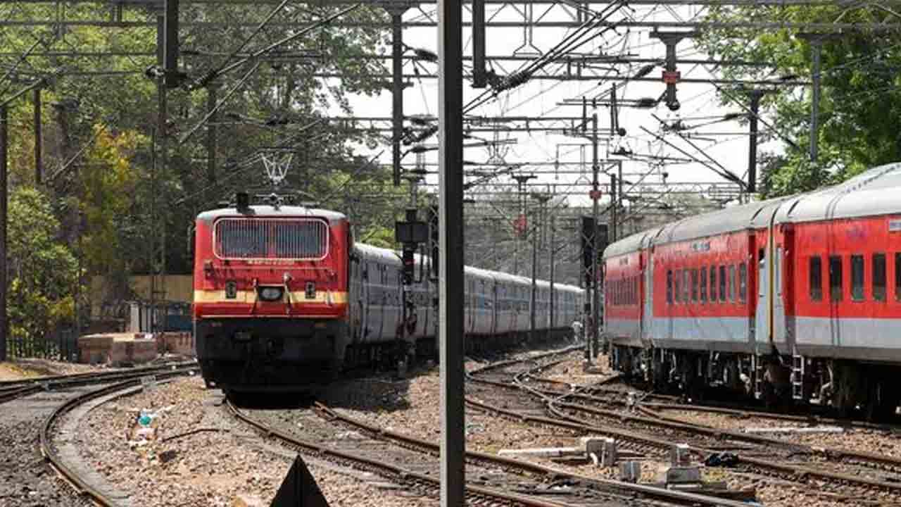 ఇకపై 8 గంటల ముందే రైల్వే రిజర్వేషన్‌ జాబితా : రైల్వే