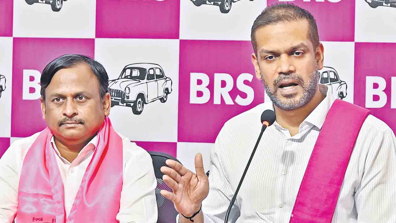 రంగారెడ్డి రైతులపై రేవంత్‌ వివక్ష.. కాంగ్రెస్‌ సర్కారుకు బీఆర్‌ఎస్‌ నేత పట్లోళ్ల కార్తీక్‌రెడ్డి హెచ్చరిక