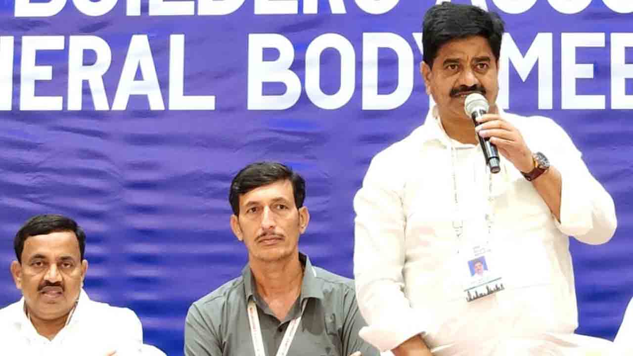 Real Estate | సర్కార్ నిర్ణయాలతో రియల్ రంగం కుదేలు : తెలంగాణ రాష్ట్ర బిల్డర్స్ ఫెడరేషన్ సలహాదారు జక్కా వెంకట్ రెడ్డి