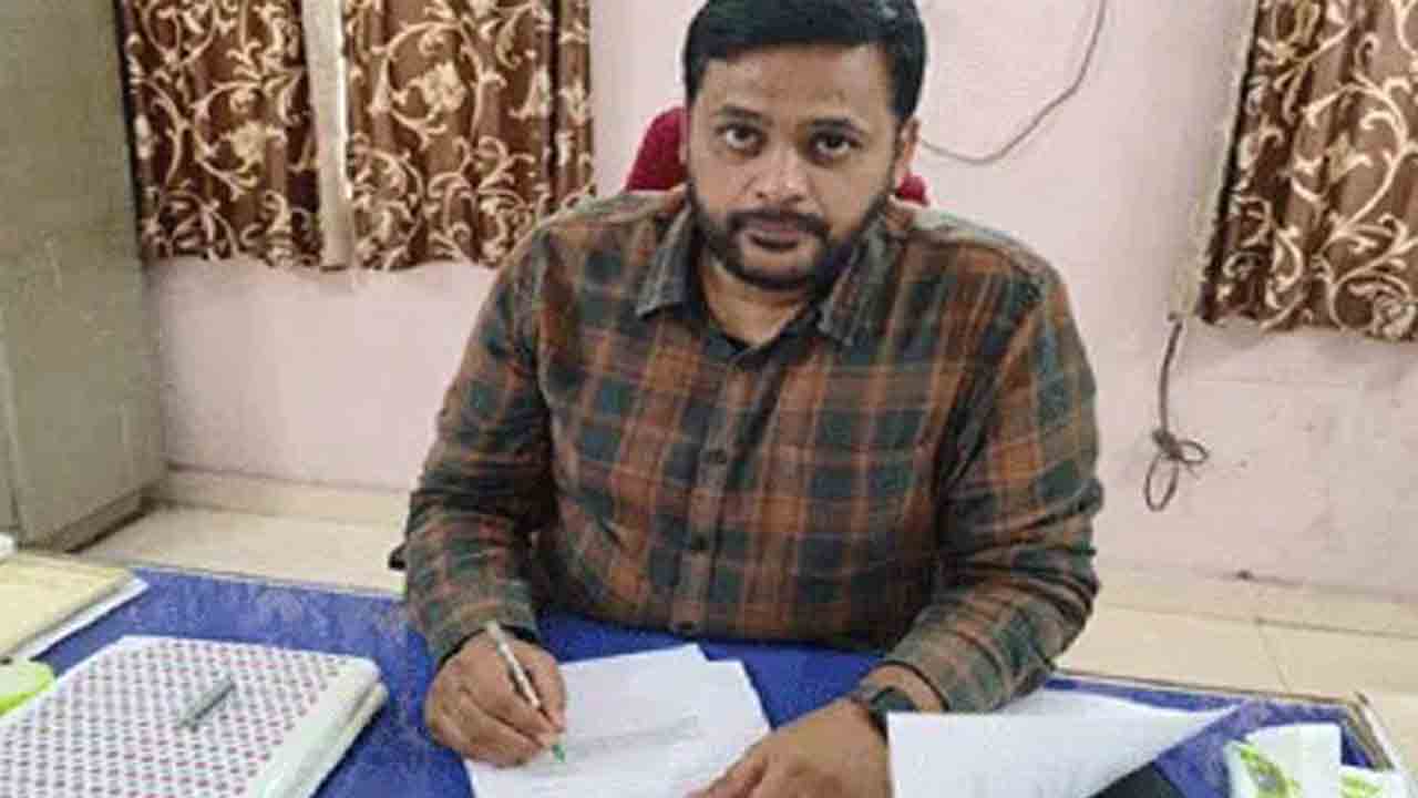 Revenue Conferences | జూన్ 3 నుంచి 17 వరకు రెవెన్యూ సదస్సులు : తహసీల్దార్ బషీరుద్దీన్