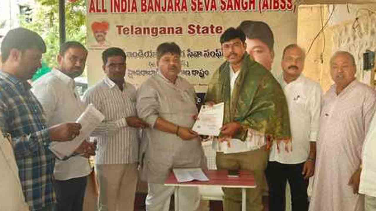 Sapat Shankar | బంజారా సేవా సంఘం మంచిర్యాల జిల్లా అధ్యక్షుడిగా సపాట్ శంకర్